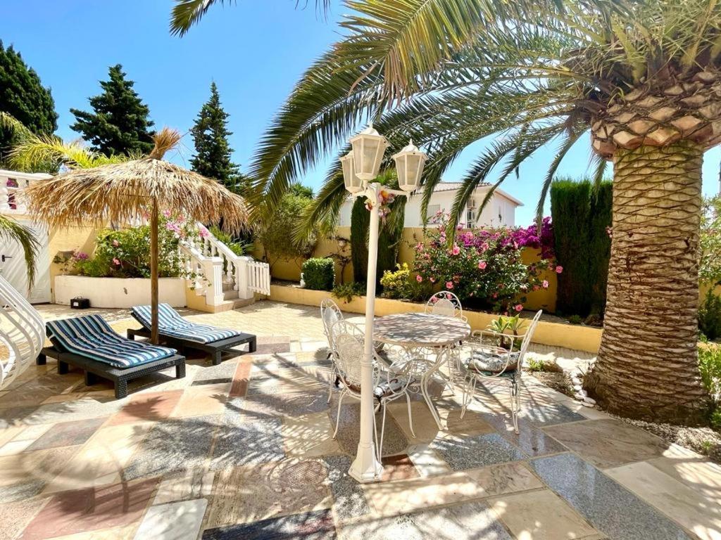 Villa Eva Asiana Guesthouse With Shared Pool Benissa Exteriér fotografie